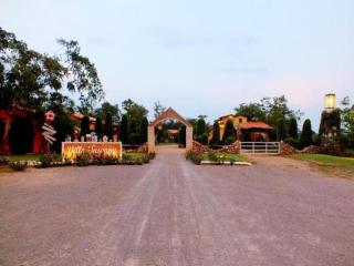 Villa Tuscany Country Resort - 1