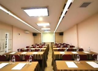 Lovina Inn Hotel Batam - 3