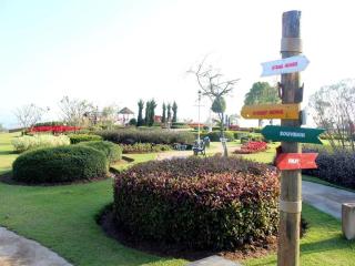 Montana Cotswolds Resort - 4