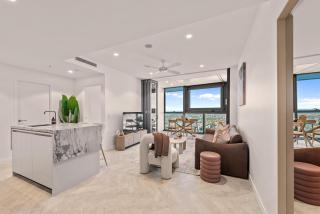 Queen’s Wharf | Skyline Getaway | Pool + Views - 8