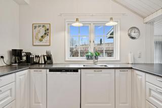 Cozy Holiday Home For 6 Near One Of Jutlands Best Beaches - 5