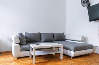 Lovely Private Rooms Near Lorenz Böhler and Danube - 1