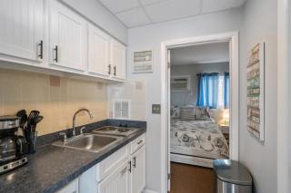 6701 Atlantic Ave, Unit 301 - 2