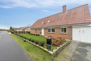 Relaxing Holiday Home Near Beach And Harbour - 0