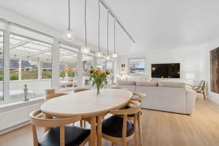 Relaxing Holiday Home Near Beach And Harbour - 1