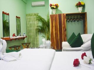 Kings Hotel Restaurant And Bar - 7