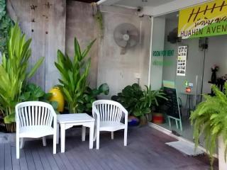 Hua Hin Avenue Hotel - 1