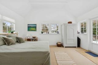 Bright And Spacious Holidayhome Near Vejby Strand - 2