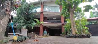 Airport City Leeads Hotel - 1