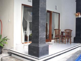 Raka House Accommodation - Ubud - 4