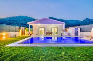 A secluded vılla ın Gocek, one kılometer from the sea - 8