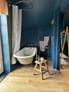 Allotment Cottage - 4