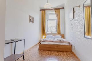 Stylish 2BR Apartment Garden & Contemporary Amenitie - 1