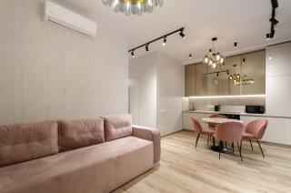 Petrovdom Apartments 149 in RC Zemchuzhina 38, Zhylianska 68, - 2