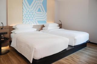 RakYim Siam - Sukhumvit 15 - 9