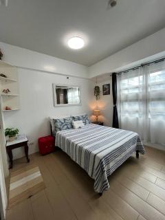 Marvinn's by LVH - 150 Newport Boulevard - 0