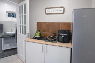 The Clinton - cozy studio escape close to Sandton - 4