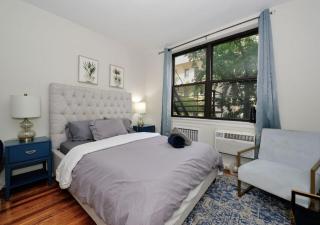 Charming UES Studio, Walk to Subway & Central Park, June To Aug 90 Days Stay Required - New York - 4