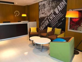 IU Hotels·GuiYang North Railway Station Dream City - 9