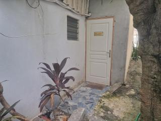 chambre indépendante et fonctionnelle lieu calme - 1