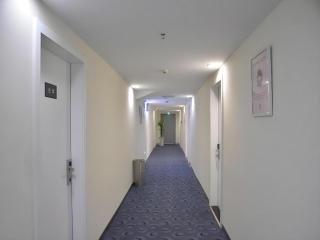 7 Days Inn Yiyang Shengli Road - 7