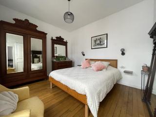 Chez Hélène, calme et verdure au centre historique - 9