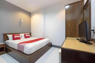 Capital O 75412 V Resort - 3