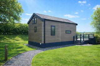 Ty Poppy at Noble Court with Hot Tub - 6