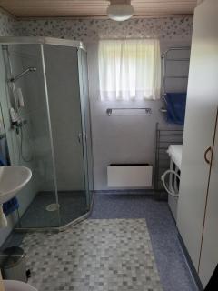 Cabin next to Lake Bolmen - 1