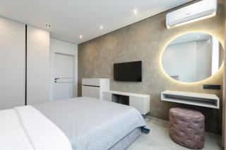 Petrovdom apartments 13 in RC Manhattan City, Beresteiskyi 11 - 3