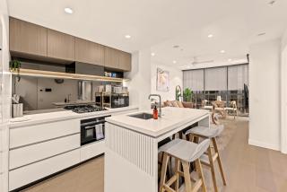 Queen’s Wharf | South Bank & River Views | Pool - 2