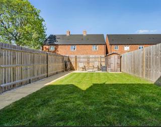 Contemporary 3 Bedroom home in Launton Village - close to Tythe Barn, Bicester Shopping & Bicester Heritage - 5