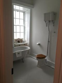 Islay House - Bridgend - 5