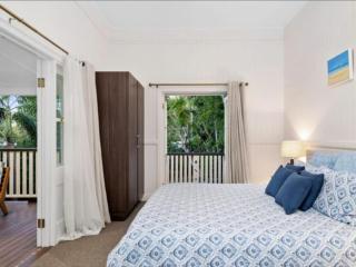 Stylish home with Pool, close Suncorp stadium, CBD - 1