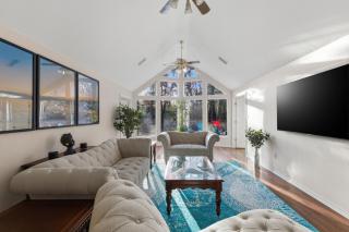 Oakwood Oasis- 1,4 Acres of Tranquility home - 4