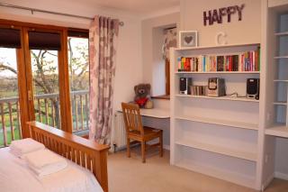 Open plan country home ideal for restful getaways - 8