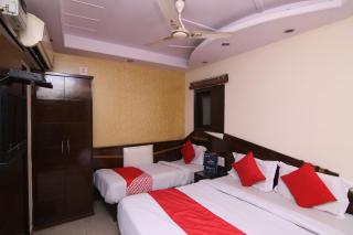 Hotel O S Deluxe - 2