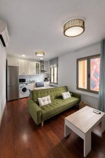 Old Town Apartment By Glodeko Homes - 6