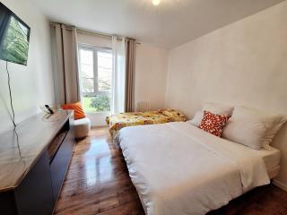Studio ALPHA - non-smoking studio - 3min by train to Disney OR 30min walk - 5min walk to "Val d'Europe" train station - 5