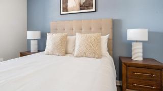 Landing Spectacular 1BD Gym Clubhouse - 4