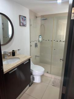 Charming Two Bedroom with balcony - 7