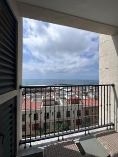 Jerrys Sunset Home The Sky - 2