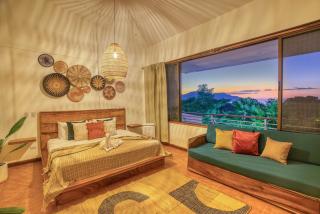 Walk to Beach - Hot Tub - Pool - Comfort & Space - 1