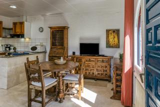 Art- Apartamentos Revilla Tacke H - 2