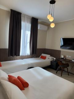 Maison ì room, suite & apartment - 2