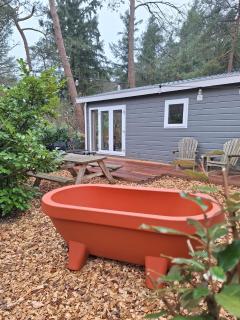 Lodge LØUA - Luxe Boshuisje met verwarmd Buitenbad - 0