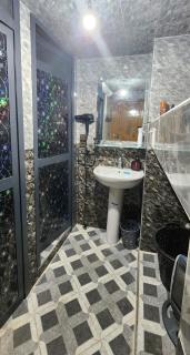 Quiet and Spacious Private House - 1