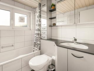 Modern Living Villa mit Panorama-Wintergarten & TV - 2