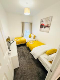 Llangranog house modern comfy house near BPW - 1