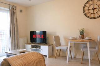 Modern Comfort 1BR Home for 3 Free Parking - 2